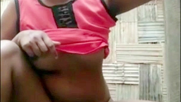 Solo caught video of Indian chick riding dildo with shaved pussy