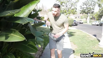 Sportsman fucks the XXX bitch's mouth and rear in different poses