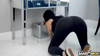 Busty robber caught by black man and drilled with his XXX meatpole Busty robber caught by black man and drilled with his XXX meatpole