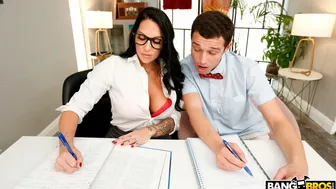 Inked tutor permits horny student to penetrate her wet XXX pussy