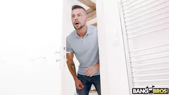 Busty diva catches brother peeping on her and uses his XXX pipe