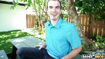 Stud is surprised with Ebony sister's XXX skills she shows outdoors