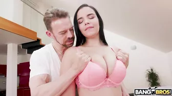 Dad gives the girl a cock ride after XXX drilling in doggy and blowjob Dad gives the girl a cock ride after XXX drilling in doggy and blowjob