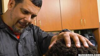 Black brother's big cock is a good XXX payment for the hairdresser