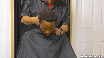 Black brother's big cock is a good XXX payment for the hairdresser
