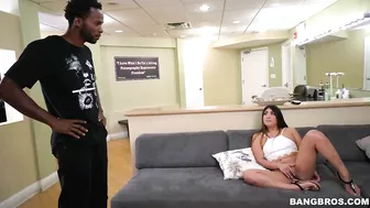 Lustful stepsister wants XXX anal and she gets it from black stud