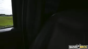 Pretty XXX mom in sexy green lingerie gets facialed in bus