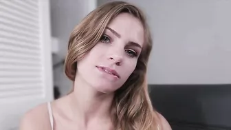 Boy enjoys babe narrating about how she loves giving a XXX blowjob