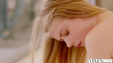 Sex with stepdad's friend solves the problem of young blonde