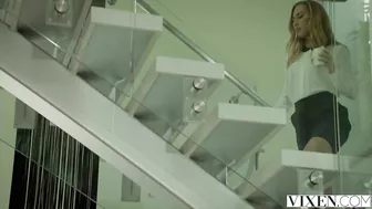 Blonde Carter Cruise sleeps with boss Johnny Sins on his big bed