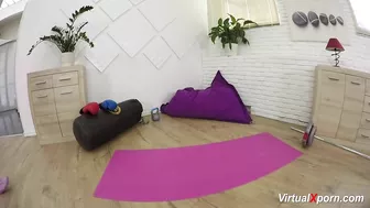 Sporty blonde does exercise and doesn't forget about vibrator Sporty blonde does exercise and doesn't forget about vibrator