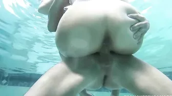 Alexis Monroe's XXX-rated video shows her getting her pussy fucked underwater.