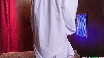 Lovely takes priest's cock in mouth to have forgiveness for XXX sins