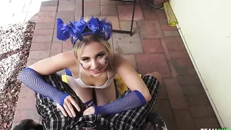 Enticing blonde cheerleader sucks XXX prick outdoors in POV video