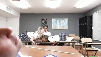 Two minxes give XXX blowjob to friend in classroom during detention