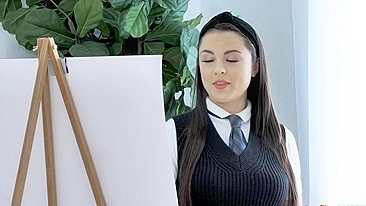 Young artist loses control when painting nude XXX model at home