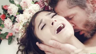 Gorgeous Latina has her trimmed XXX bush stuffed with partner's dick