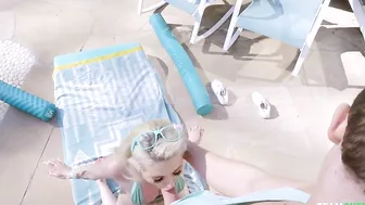 Sexual needs are satisfied by stepsister who adores giving XXX blowjob