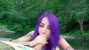 Purple-haired minx polishes friend's XXX cock outdoors by the lake