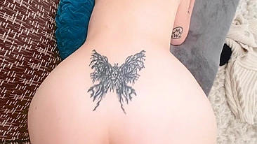 Black-haired mom is naked and ready to be plowed in XXX doggystyle