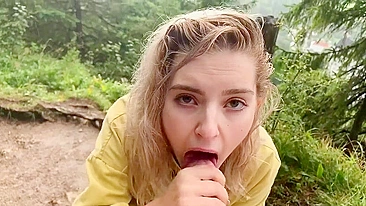 Adorable teen gives horny boyfriend XXX blowjob right in the forest