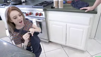Petite minx pleases tall stepbrother with XXX blowjob in kitchen