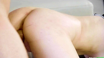 Tireless muscled dude penetrates blonde's tight pussy with XXX prick