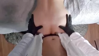 Dude in rubber gloves bangs slippery XXX pussy of the babe in POV