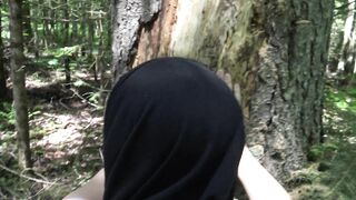 Skilled guy manages to fuck Arab mom with great XXX ass outdoors