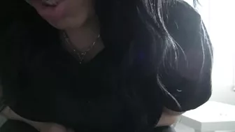 Stunning Arab MILF displays her juicy XXX melons in solo JOI video Stunning Arab MILF displays her juicy XXX melons in solo JOI video