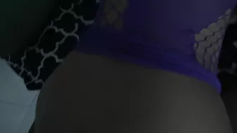 Stunning Arab mom in sexy outfit lures guy into XXX quickie using big ass