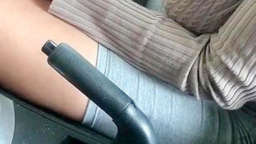 Arab hottie motivates driver to give money with help of her XXX chest