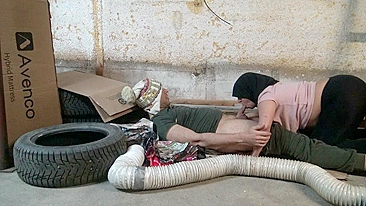 Horny Arab mom pleases lucky homeless guy with outdoor XXX blowjob