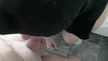 Slutty Arab beauty can't help desire to suck friend's XXX boner