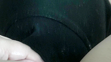 Amateur mom enjoys the way hot Arab GF licks her sweet XXX snatch