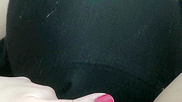 Amateur mom enjoys the way hot Arab GF licks her sweet XXX snatch