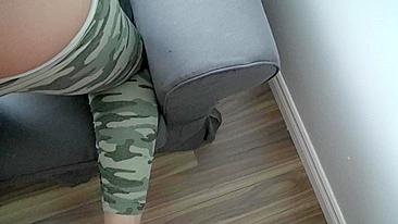 Iranian MILF has her XXX ass covered with sperm after fun in doggy