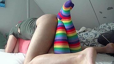 Iranian girl in stripped socks has her XXX cunny plowed by horny guy
