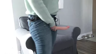 Hot Arab wife in hijab plays with XXX strapon being alone at home