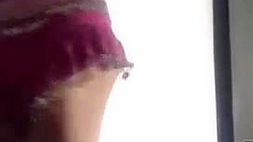 Arab mom in sexy outfit performs unforgettable XXX dance on camera