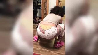 Excited Pakistani mom shakes her big XXX booty in front of the camera