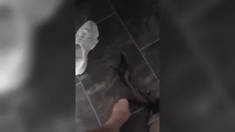 Arab hottie with beautiful XXX legs demonstrates feet on her camera