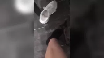 Arab hottie with beautiful XXX legs demonstrates feet on her camera