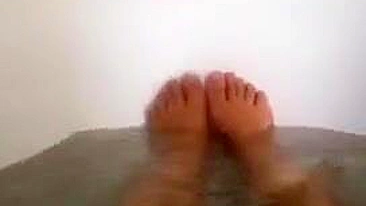 Naughty egyptian mom demonstrates XXX legs while relaxing naked in bath