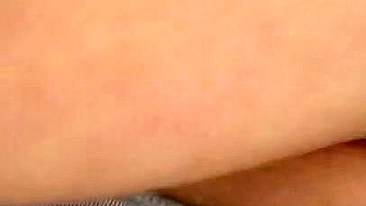 Hot Arab mom provocatively displays shaved XXX armpits on the camera