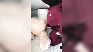 Arab mom with XXX strapon enjoys improvised fuck with teddy bear