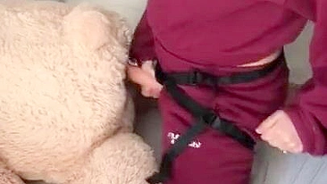 Arab mom with XXX strapon enjoys improvised fuck with teddy bear