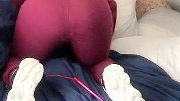 Aroused Muslim mom bends over and teases partner with her big round XXX ass
