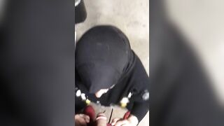 Muslim mom in hijab takes care of neighbor's delicious XXX weenie