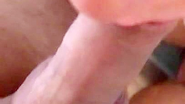 Amateur Lebanese girl poses for XXX video when sucking lover's dick